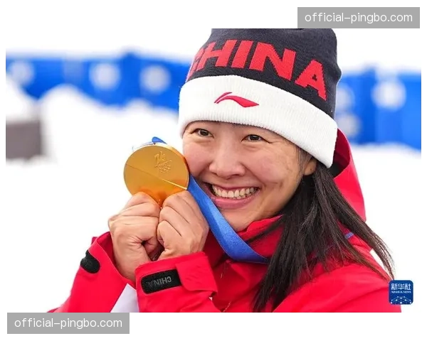 徐梦桃自由式滑雪女子空中技巧成功卫冕 35岁老将再创辉煌